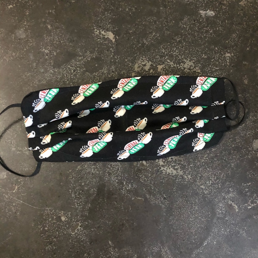 FRIENDS tv show mask(ONE LEFT)